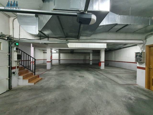 Garaje en Alquiler en Calle ACACIA, 28 en Velilla de San Antonio