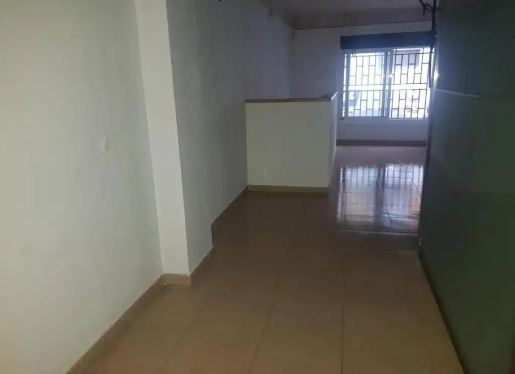 Local comercial en venda a CAMI RAL, imagen 3