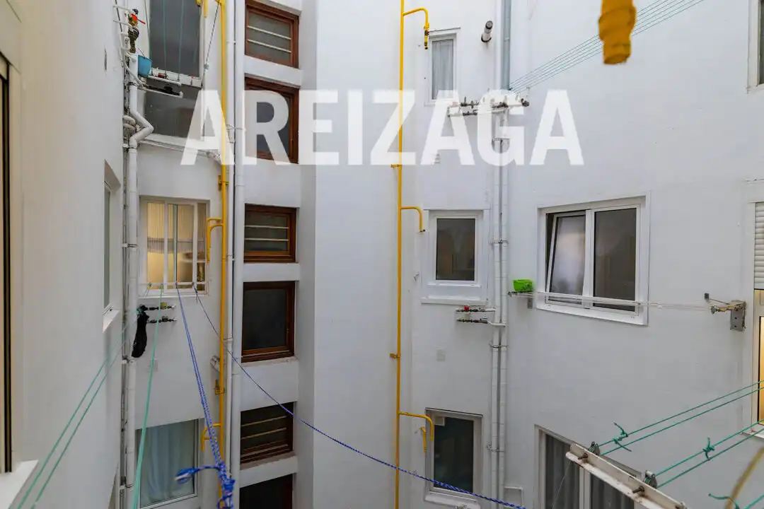 Piso en venta en Karlos I.a Hiribidea carlos, 30, Amara