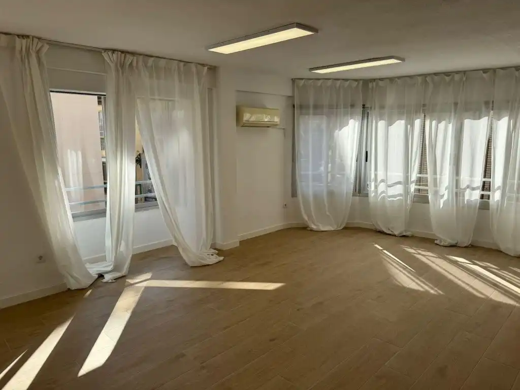 Geschaftsraum zur Miete in Benidorm mit Klimaanlage