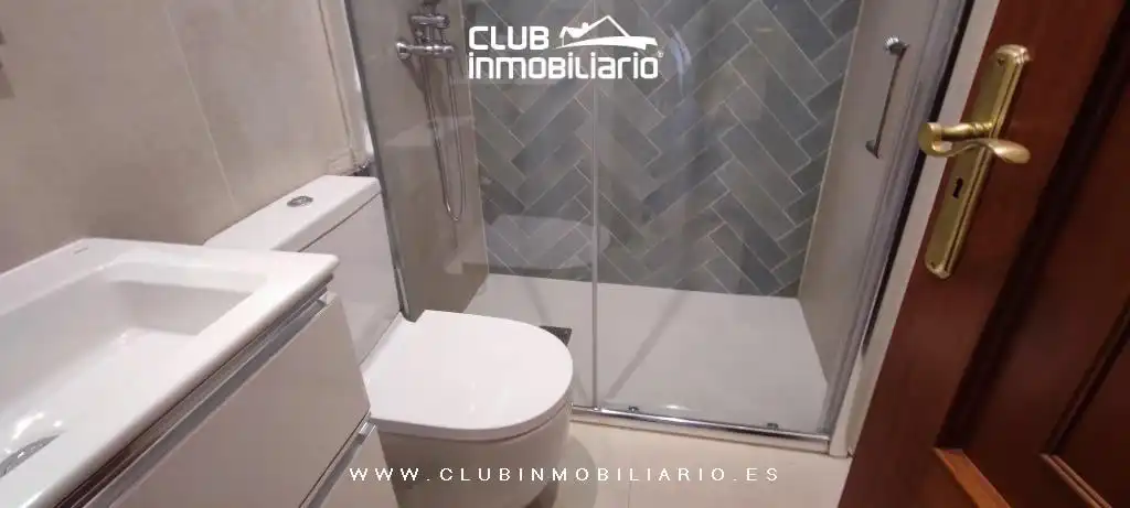 Bany de Pis en venda en Santa Cruz de Tenerife amb Jardí privat, Terrassa i Balcó