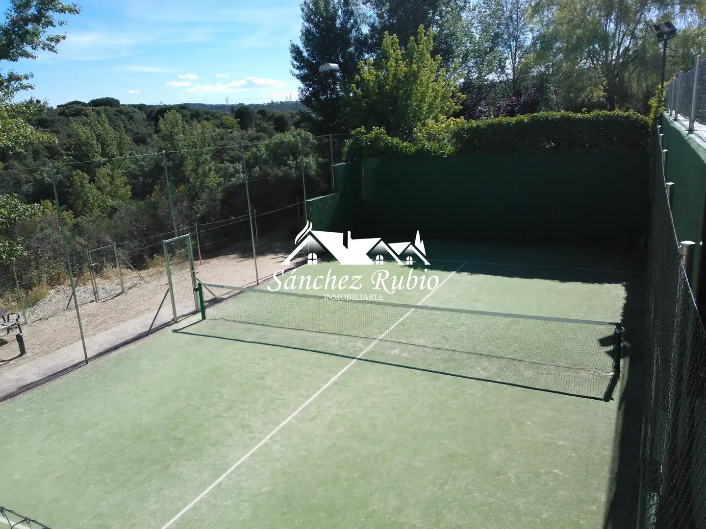Jardí de Casa adosada en venda en Galapagar amb Calefacció, Jardí privat i Parquet