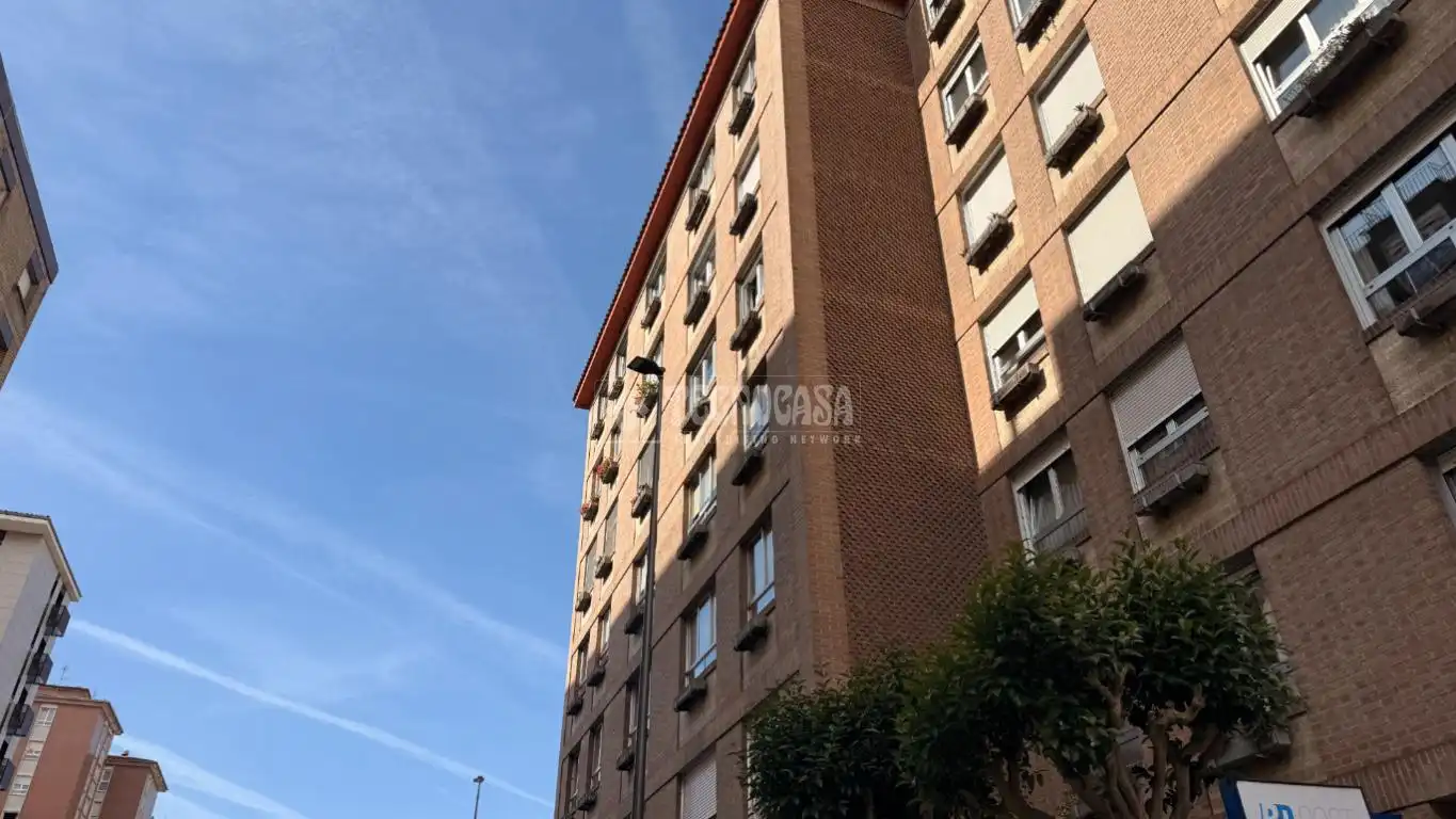 Vista exterior de Pis en venda en Gijón  amb Calefacció i Terrassa