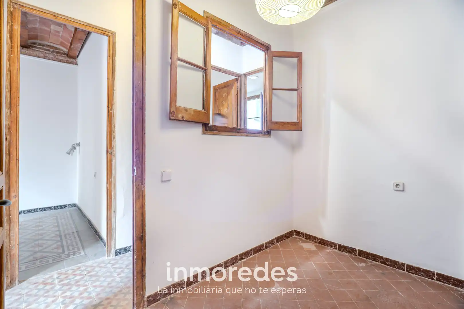 Vista exterior de Piso en venta en Barcelona con Balcón