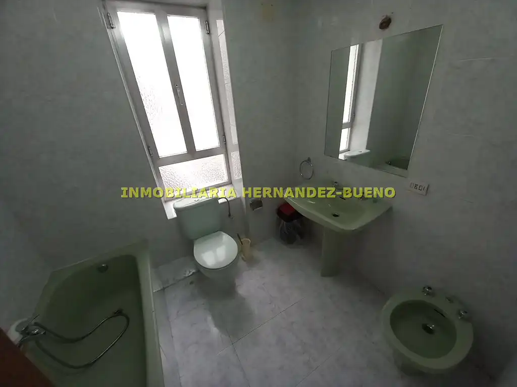 Gebäude zur Miete in Garrido Sur
