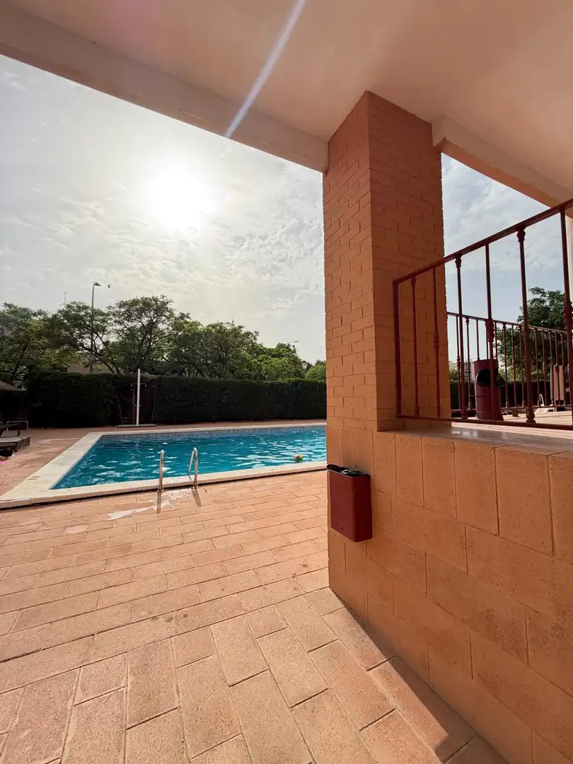 Piscina de Pis en venda en Alicante / Alacant amb Jardí privat, Terrassa i Traster