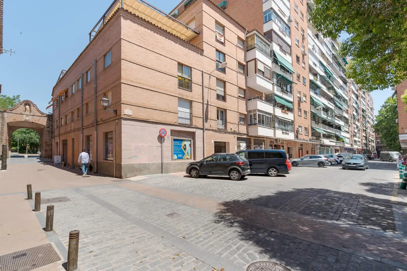 Exterior view of Flat for sale in Alcalá de Henares  with Heating, Terrace and Furnished
