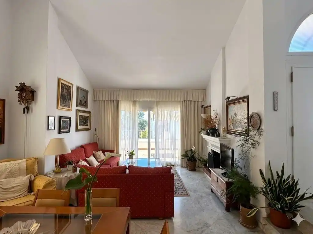 Living room of Detached homes for sale in Málaga  with Air Conditioner, Private garden and Terrace