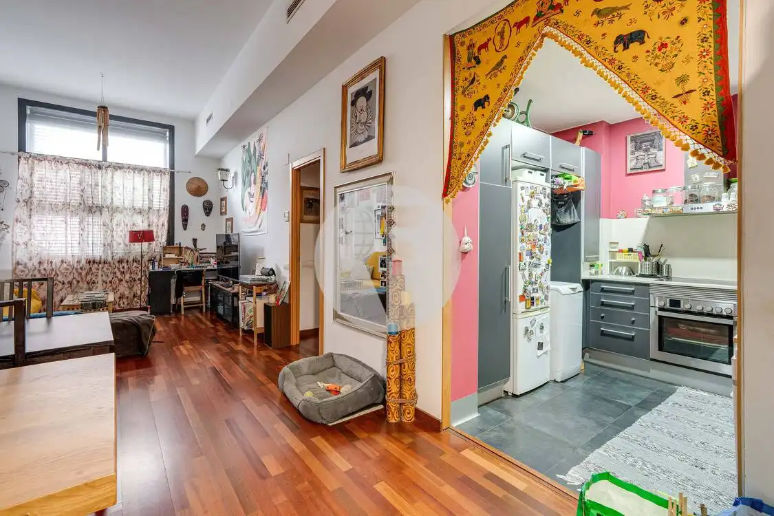 Cuina de Planta baixa en venda en Barcelona amb Traster