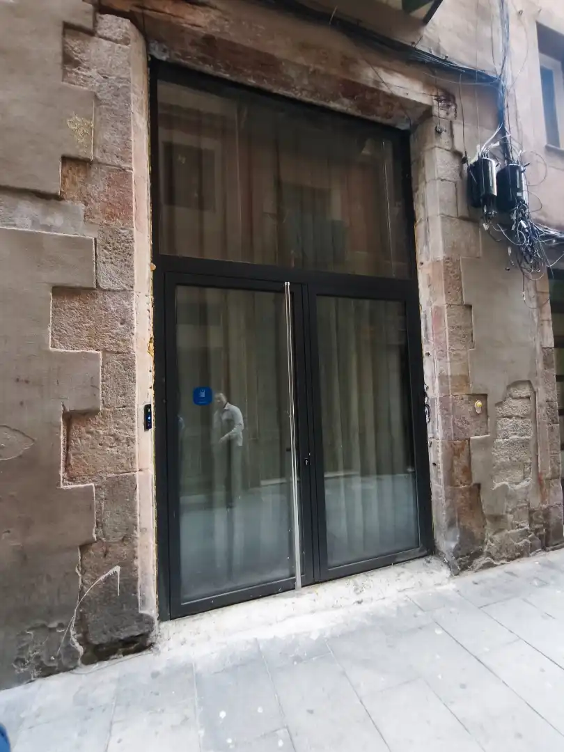 Local en venta en Barcelona con Alarma