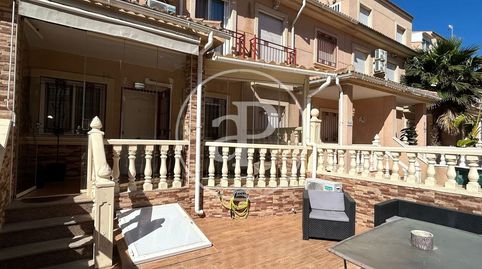 Foto 2 de Casa adosada en venta en Playa Flamenca, Orihuela
