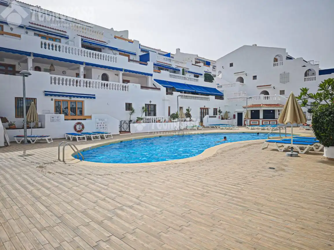 Piscina de Piso en venta en Arona con Piscina comunitaria