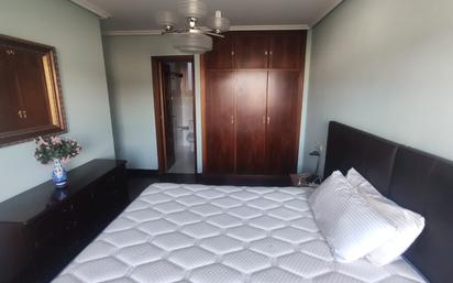 Bedroom of Flat to rent in Ourense Capital   with Heating and Furnished