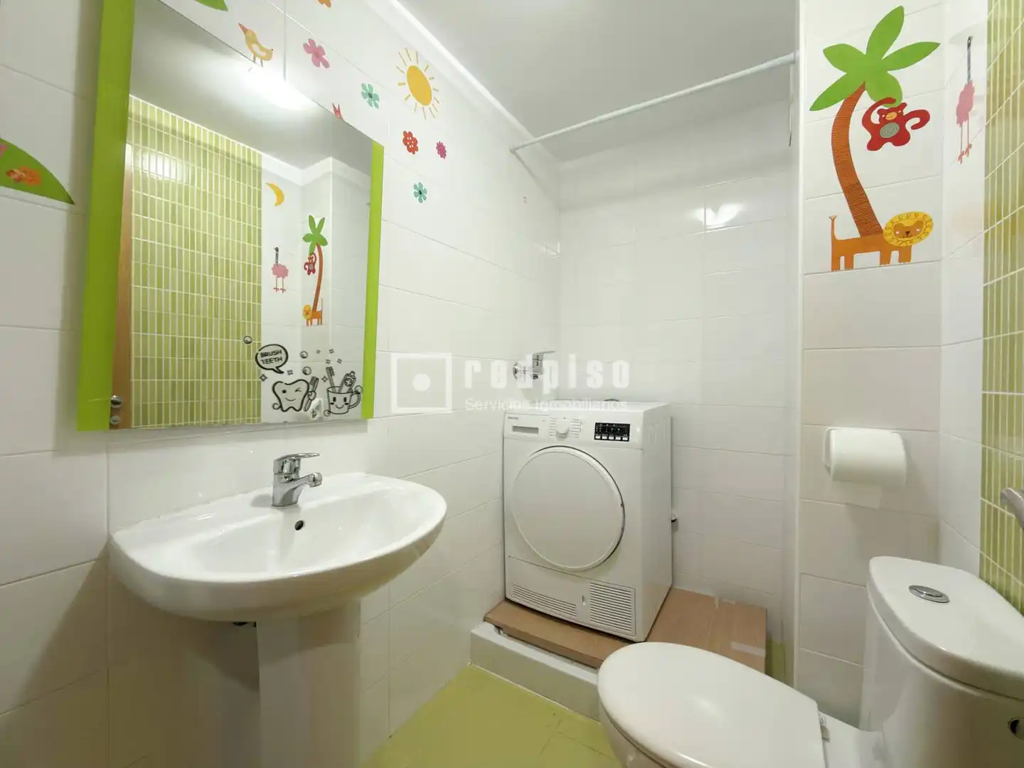 Badezimmer von Wohnung zum Verkauf in Rincón de la Victoria mit Klimaanlage, Privatgarten und Terrasse