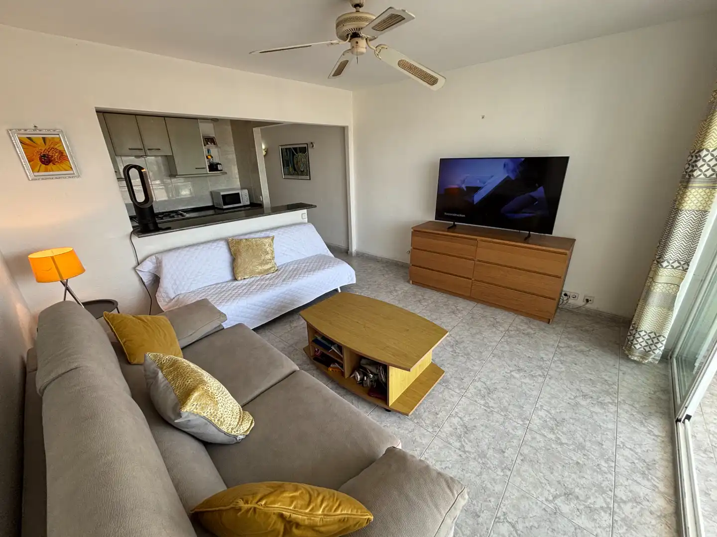 Living room of Flat for sale in Calvià  with Terrace, Furnished and Oven