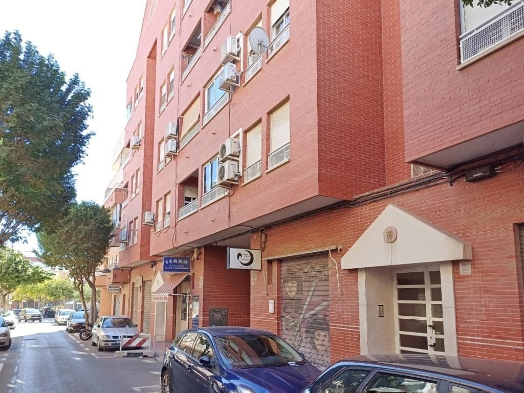 Vista exterior de Piso en venta en San Vicente del Raspeig / Sant Vicent del Raspeig