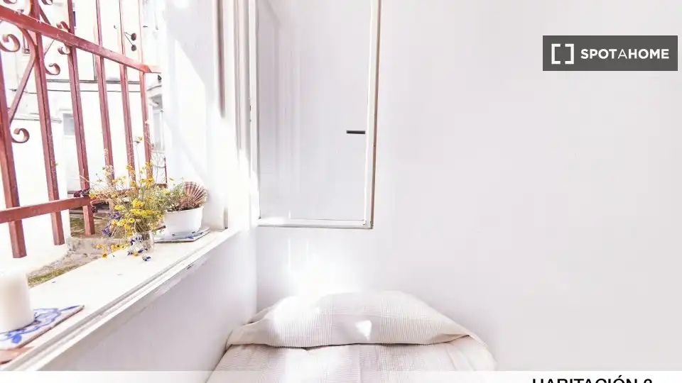 Bedroom of Flat for rent in Sevilla  with Air Conditioner, Heating and Furnished