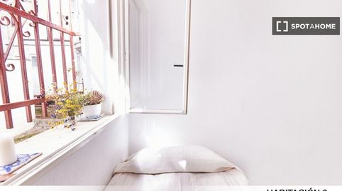 Photo 3 of Flat for rent in Parque María Luisa -Giralda Sur, Sevilla Capital
