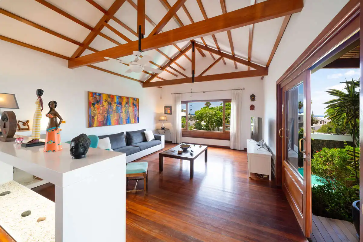 Sala de estar de Casa o chalet en venta en Arrecife con Aire acondicionado, Jardín privado y Terraza