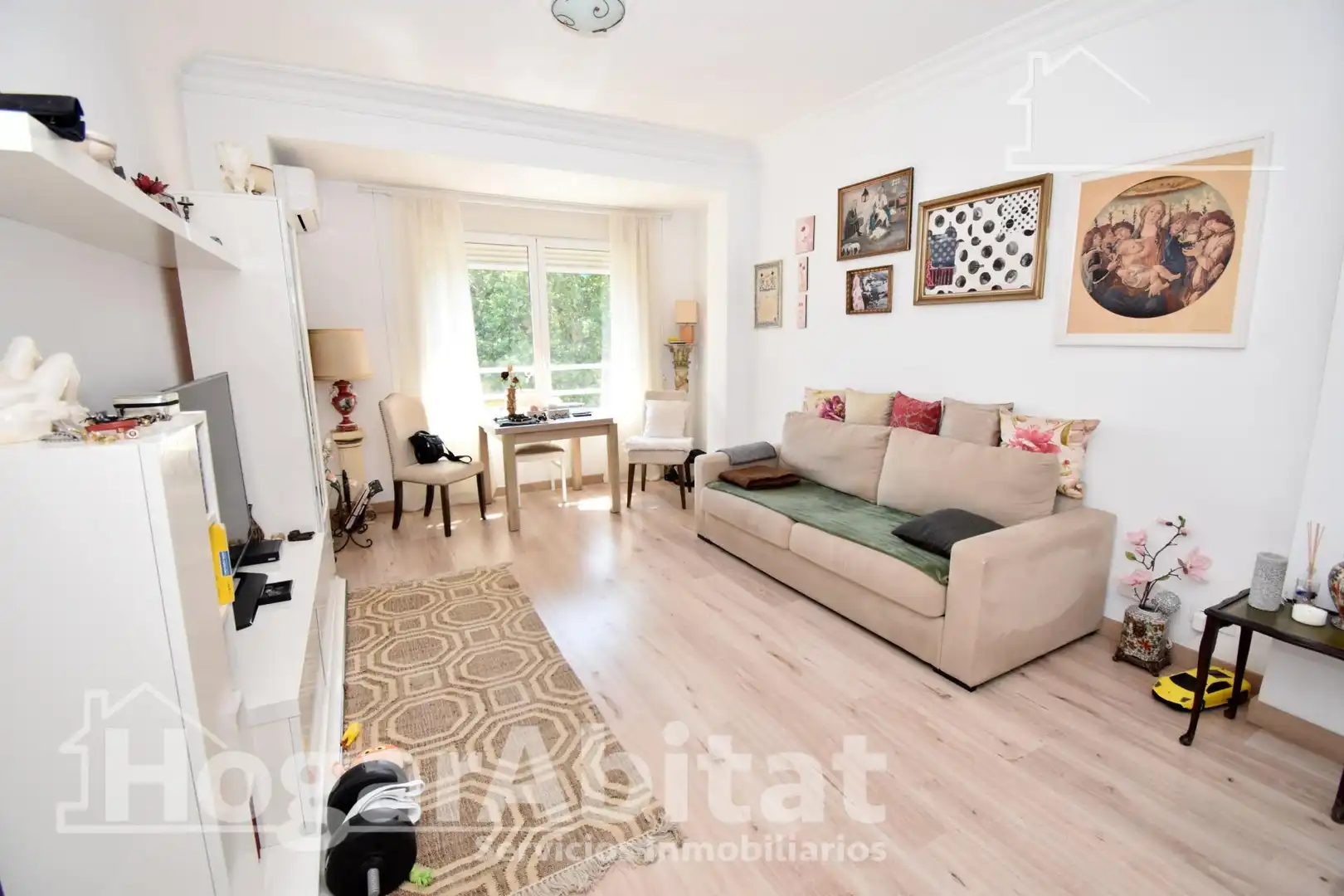 Sala de estar de Piso en venta en  Valencia Capital con Aire acondicionado, Parquet y Balcón