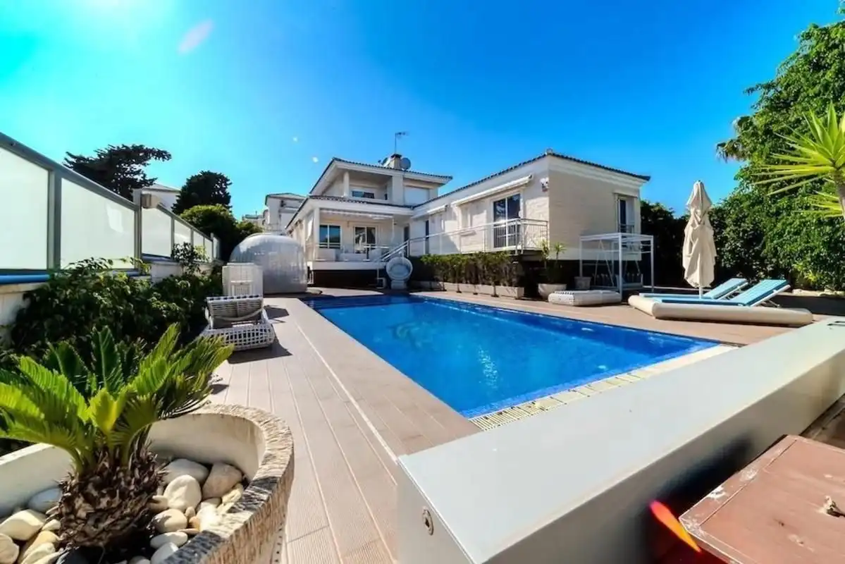 Casa con piscina in vendita a La Mata, imagen 2