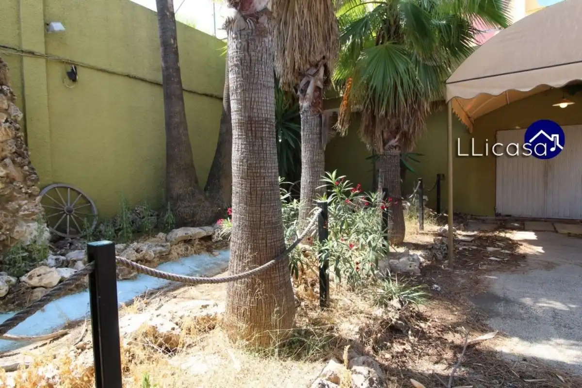 Garten von Geschaftsraum zum Verkauf in La Pobla de Vallbona mit Klimaanlage