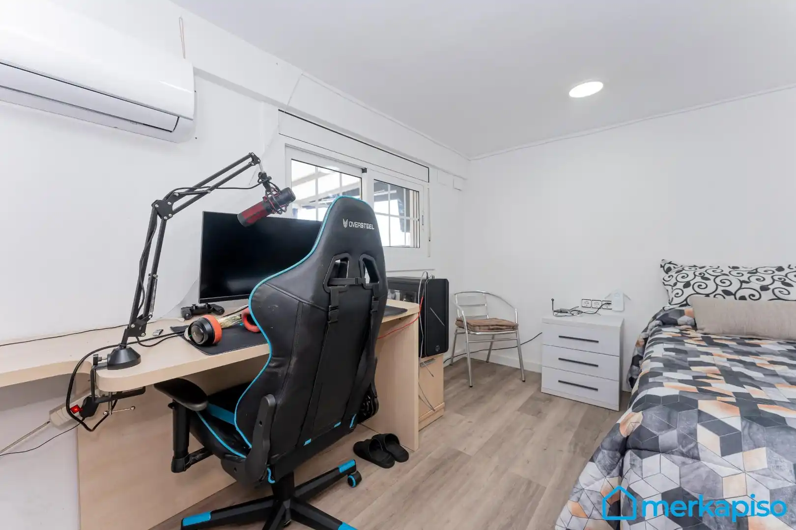 Habitación de Casa o chalet en venta en Viladecans con Piscina comunitaria