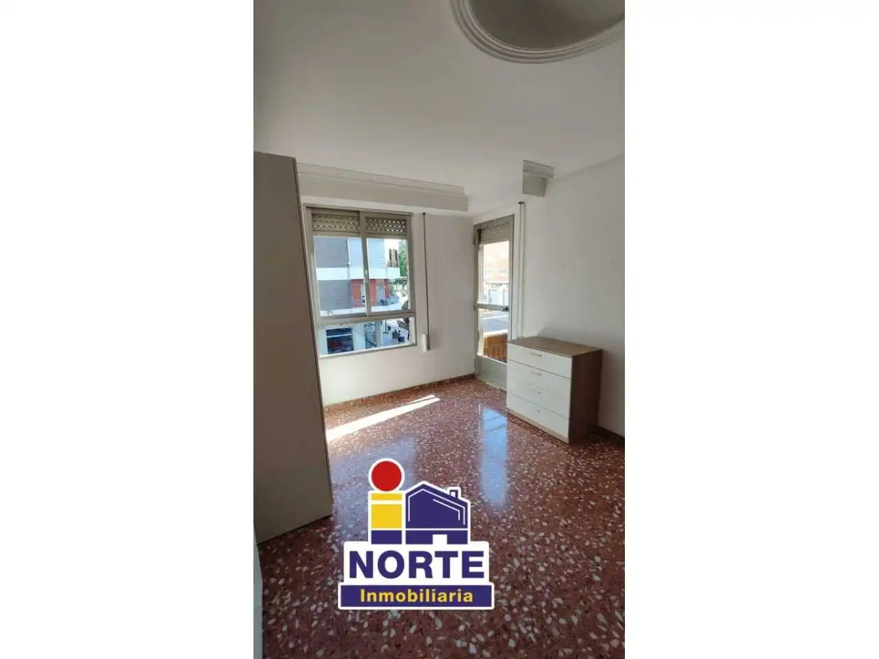 Vista exterior de Piso de alquiler en Cocentaina con Balcón