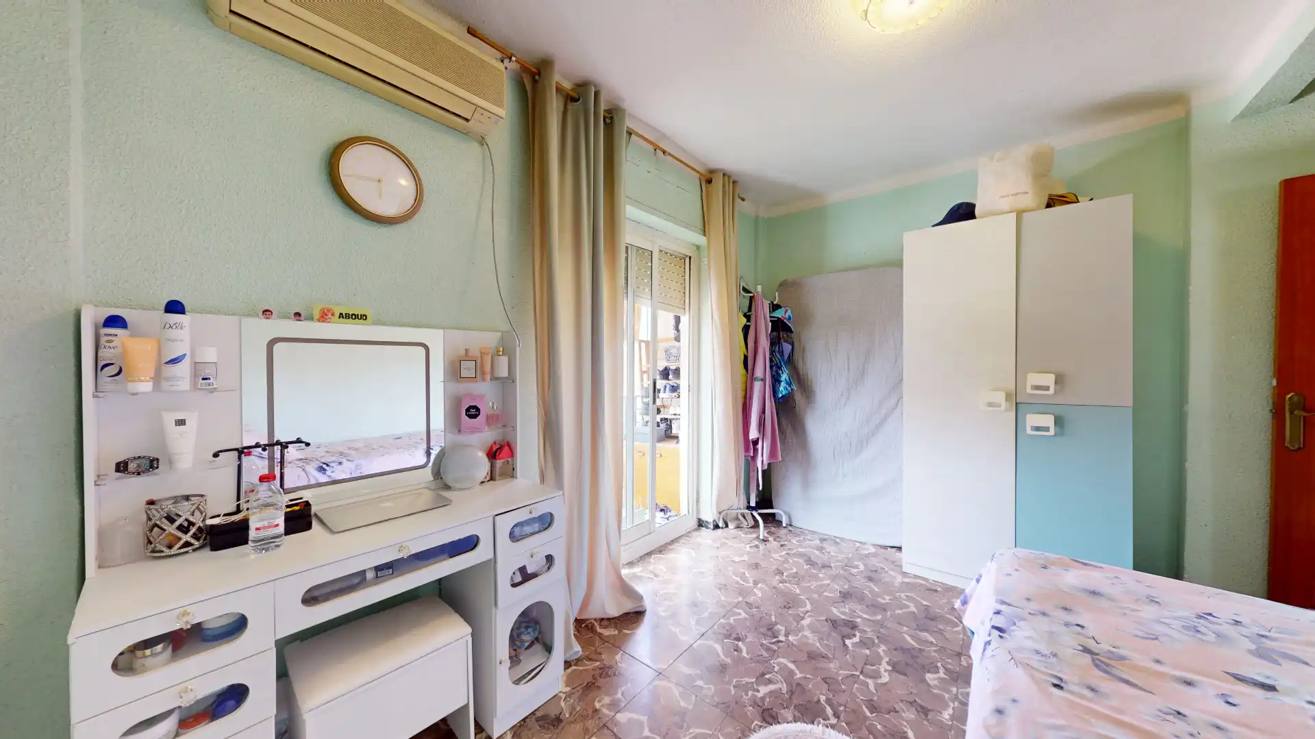 Bedroom of Flat for sale in Elda  with Air Conditioner, Furnished and Oven