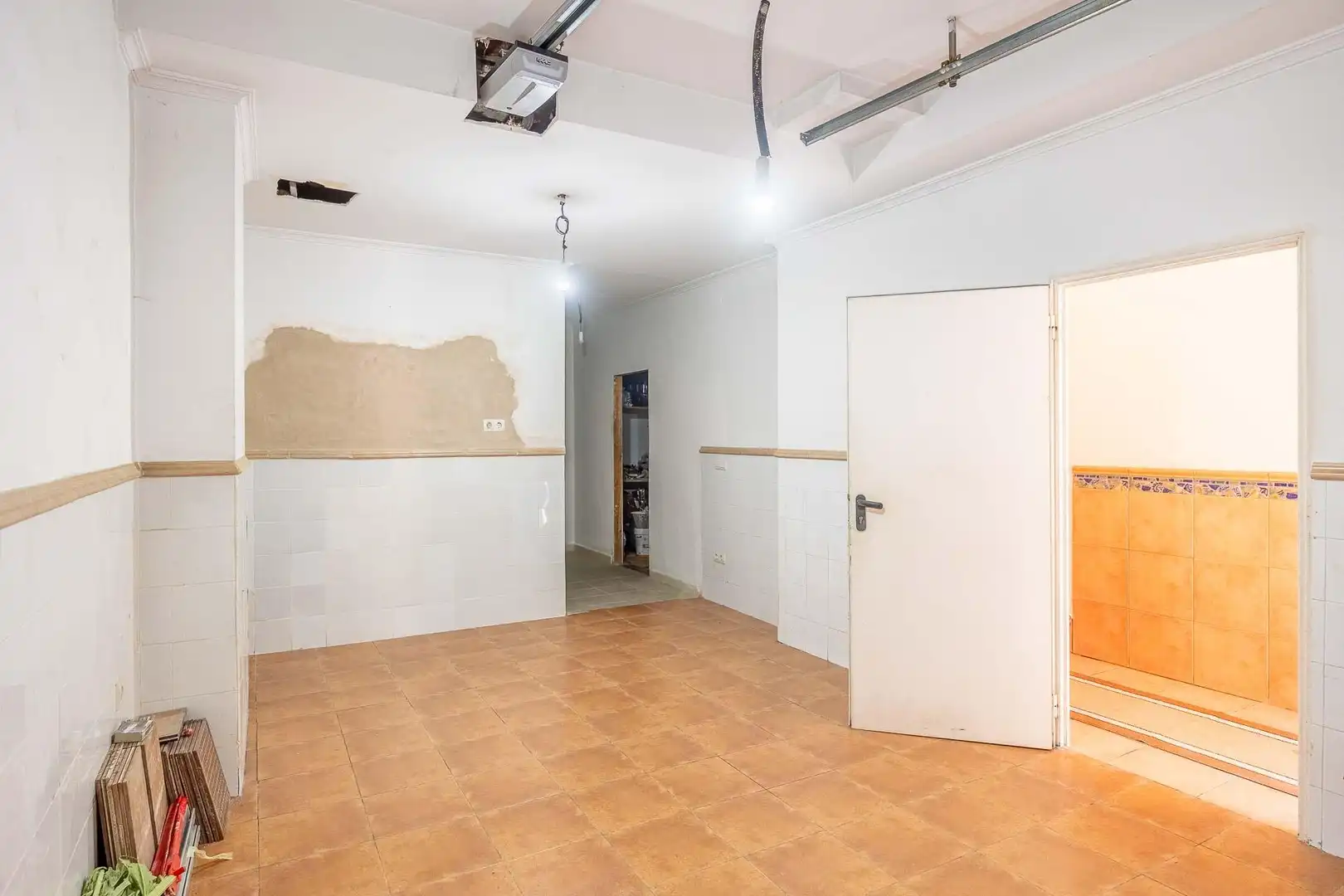 Houses for sale in Sevilla  with Air Conditioner, Terrace and Storage room