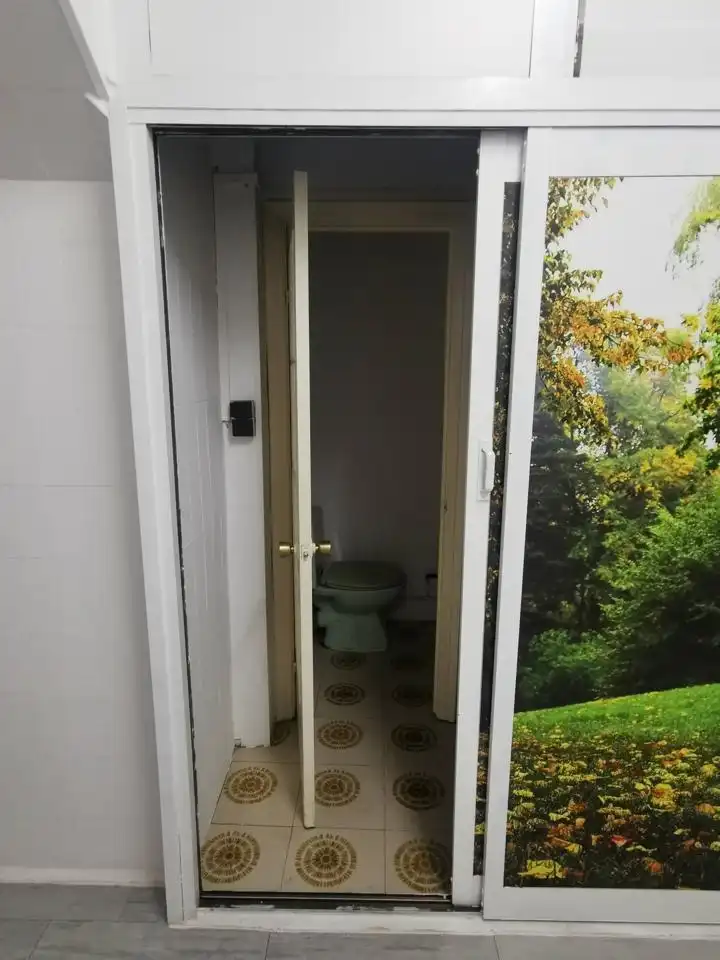 Bany de Local de lloguer en Piélagos