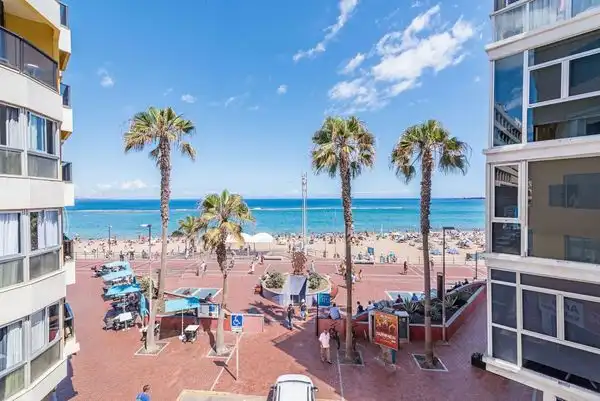 Exterior view of Flat for rent in Las Palmas de Gran Canaria  with Furnished, Oven and Washing machine