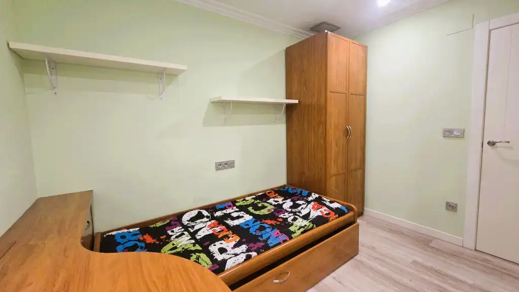 Schlafzimmer von Wohnung zum Verkauf in Valencia mit Klimaanlage, Möbliert und Ofen