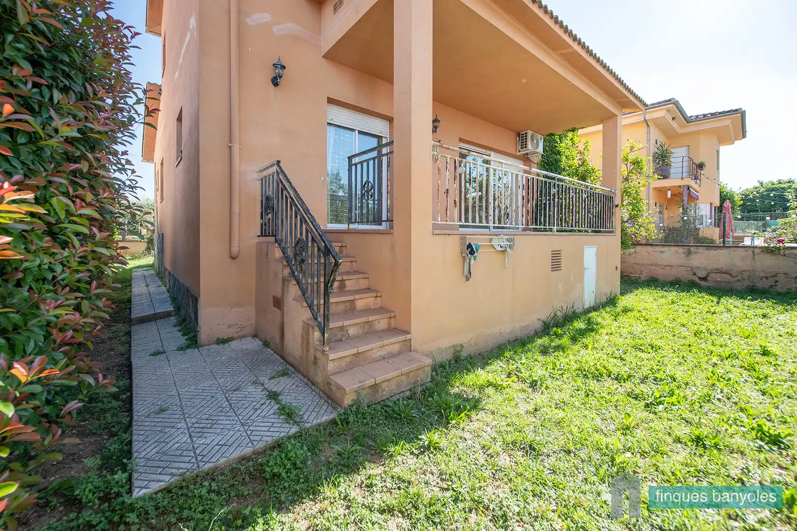 Exterior view of Houses for sale in Fontcoberta  with Air Conditioner, Private garden and Terrace