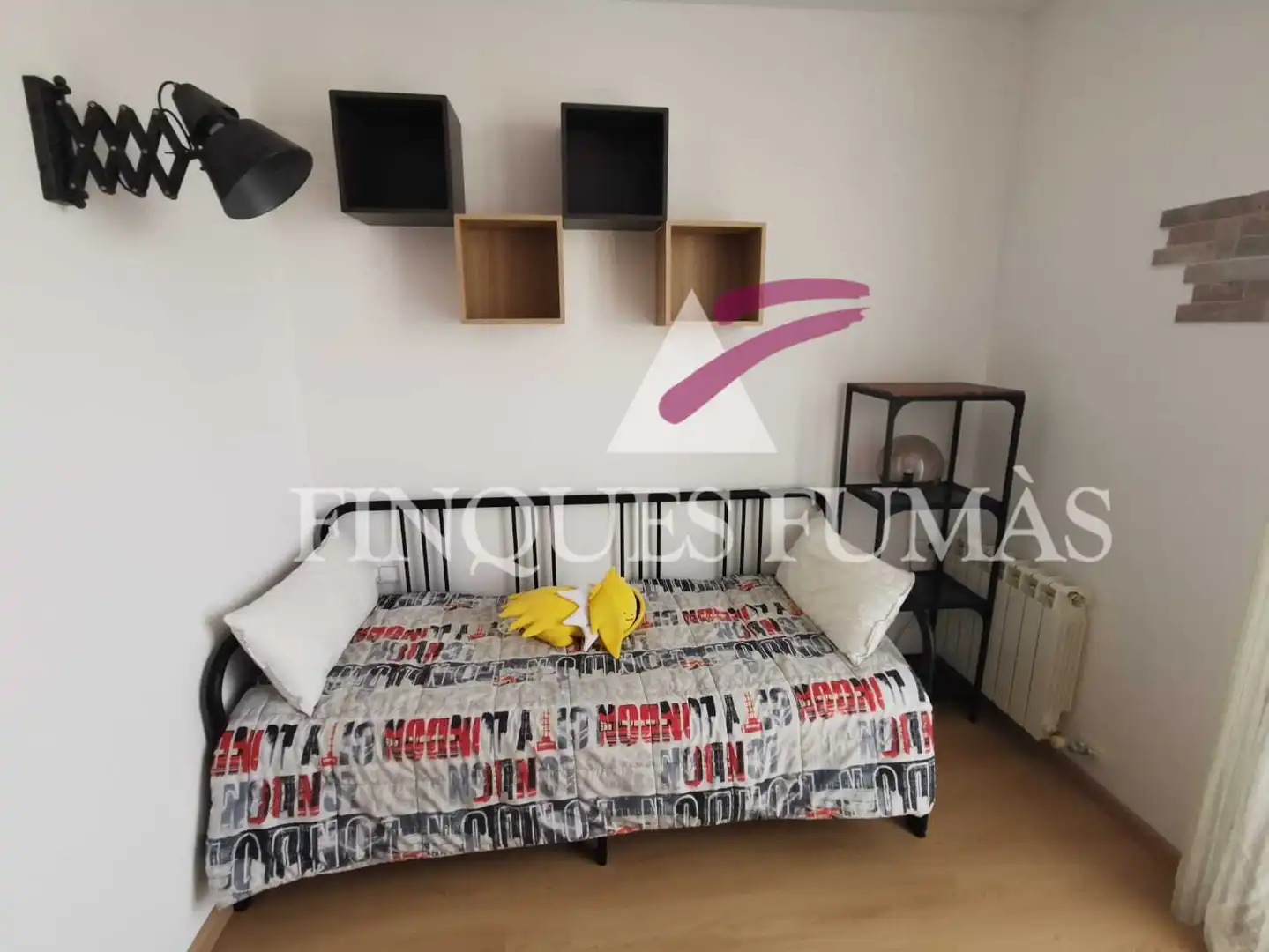 Schlafzimmer von Wohnung zur Miete in Sant Guim de Freixenet mit Heizung, Parkett und Möbliert