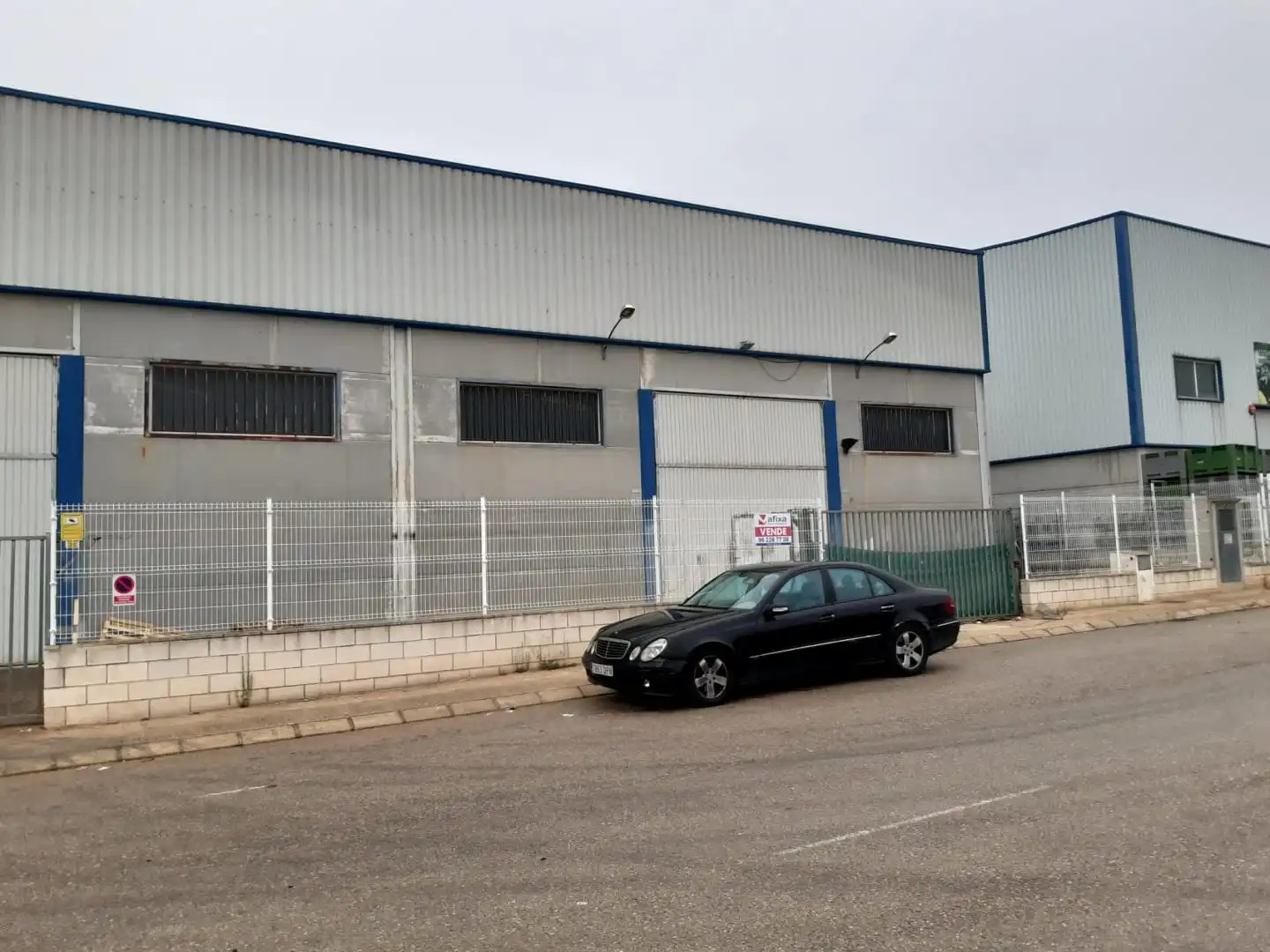 Industrial buildings for sale in C/ de Lassut, Senyera