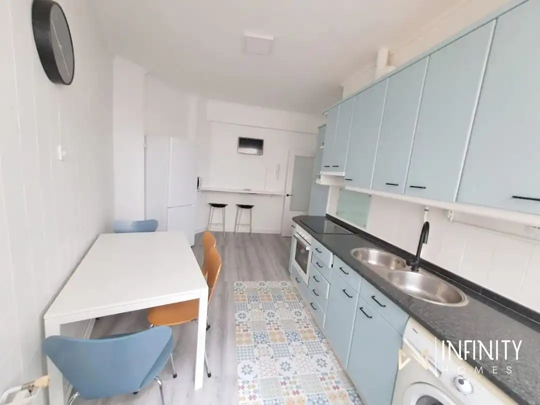 Cocina de Piso de alquiler en Bilbao  con Calefacción