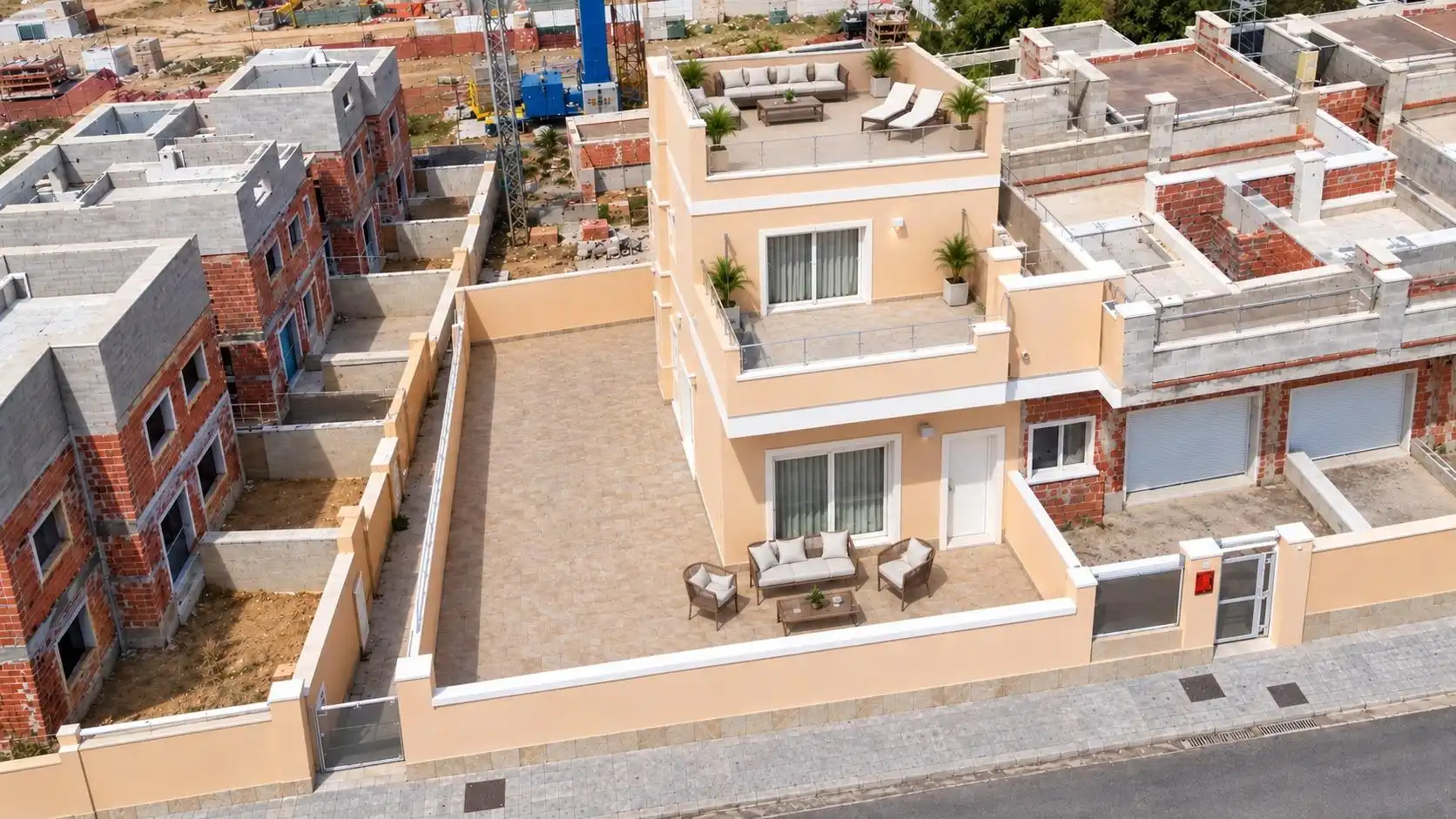 Reihenhaus mit Pool zum Verkauf in Pilar de la Horadada ciudad