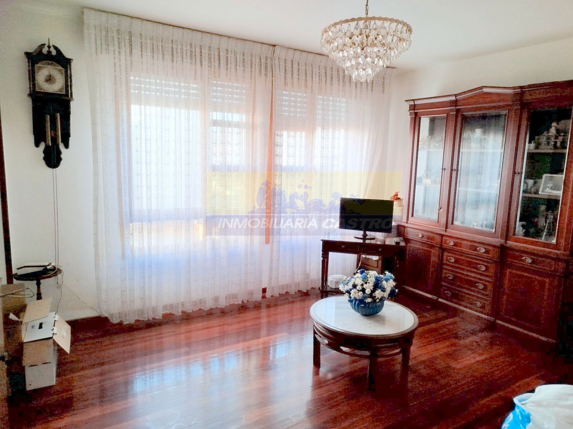 Sala d'estar de Pis en venda en Castro-Urdiales