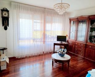 Living room of Flat for sale in Castro-Urdiales