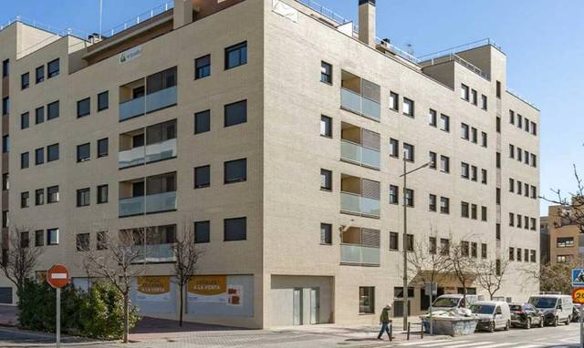 Local comercial en Venta en Calle de Pegaso, 5 en Sur - PAU 4
