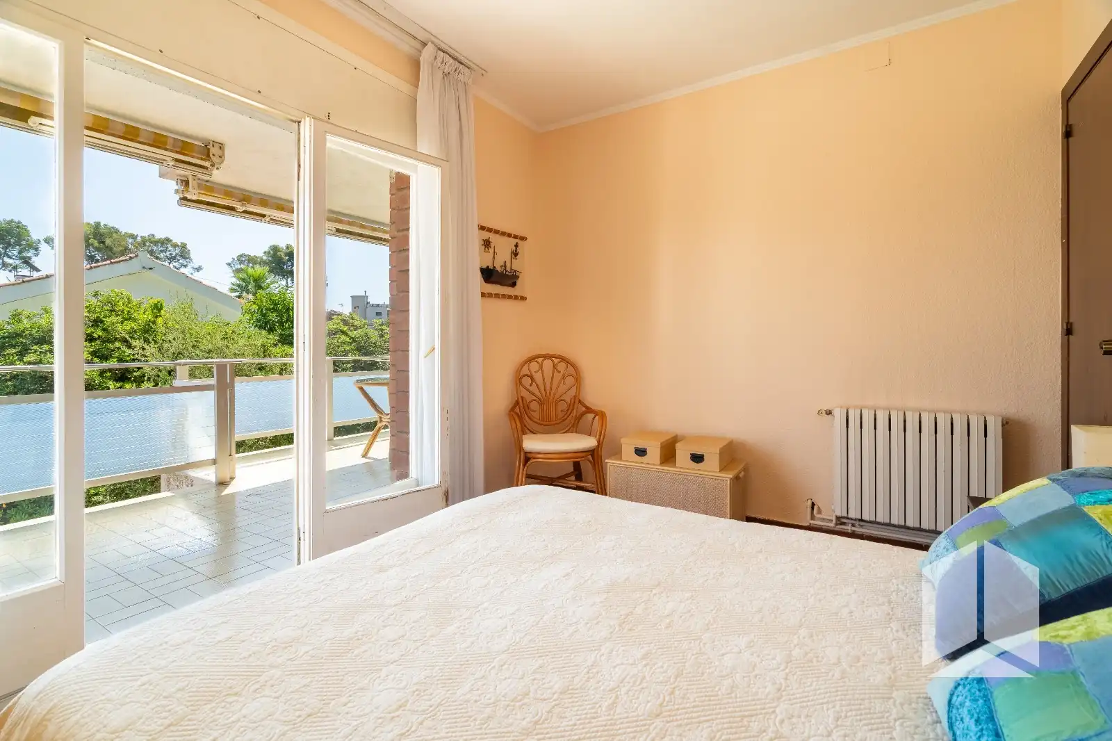 Dormitori de Casa o xalet en venda en Castelldefels amb Terrassa, Piscina i Balcó