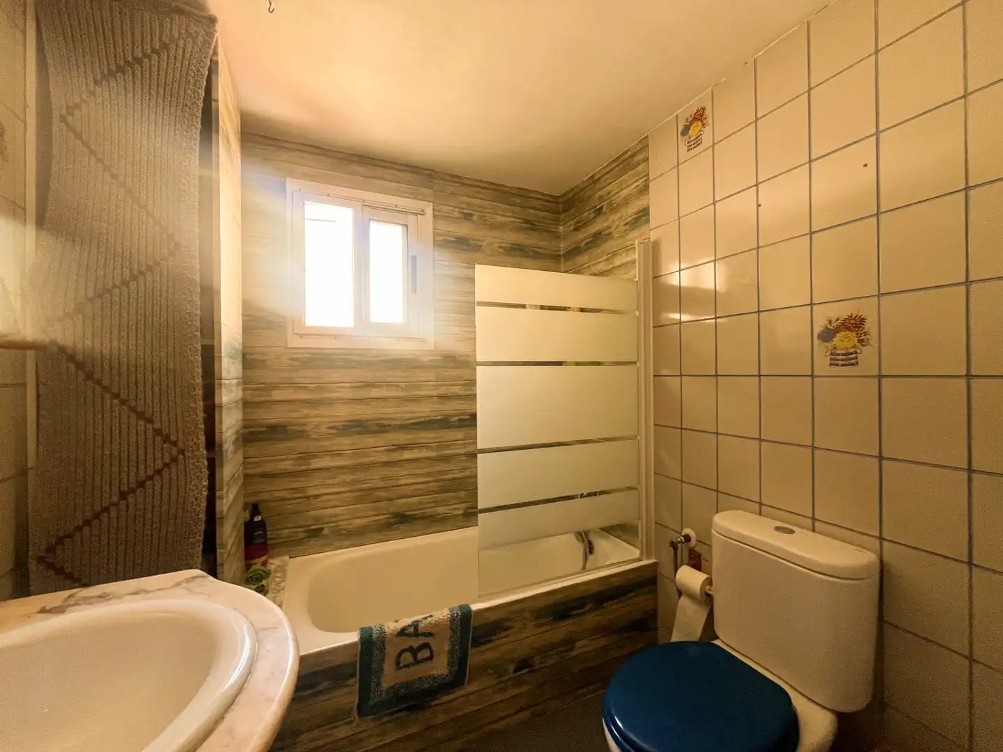 Baño de Piso en venta en Petrés con Aire acondicionado, Amueblado y Horno