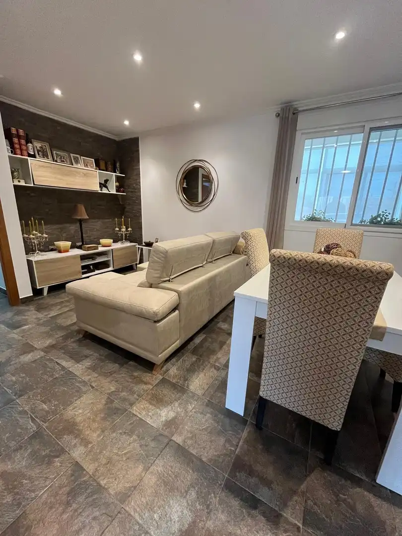 Wohnzimmer von Haus oder Chalet zum Verkauf in Castellón de la Plana / Castelló de la Plana mit Klimaanlage, Schwimmbad und Möbliert