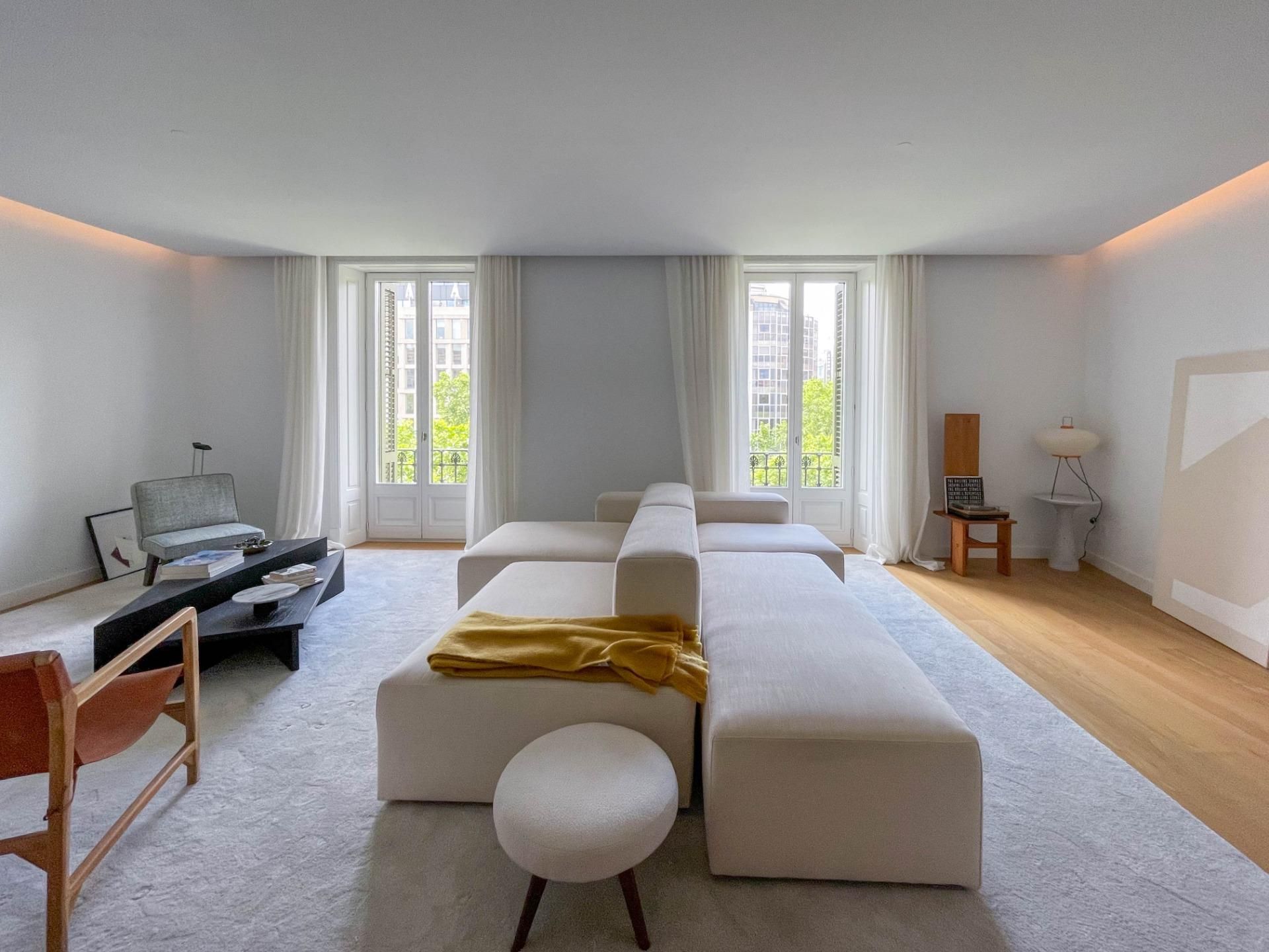 Living room of Flat for sale in  Barcelona Capital  with Air Conditioner, Heating and Parquet flooring