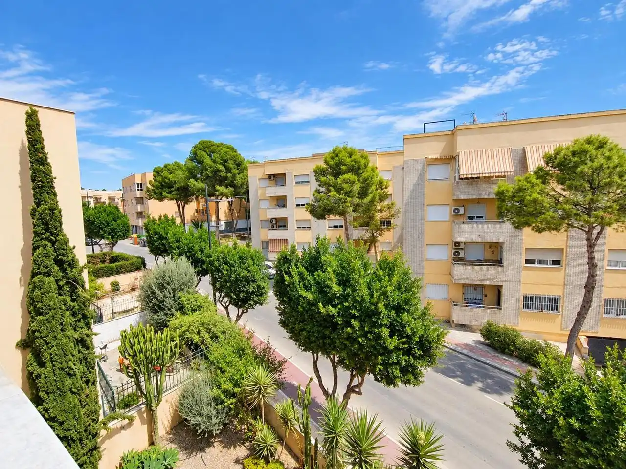 Piso con ascensor en venta en Calle Clara Campoamor, imagen 9