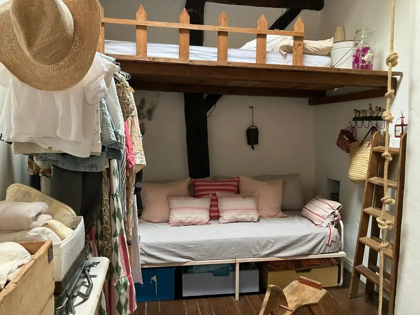 Dormitori de Casa o xalet en venda en Cabuérniga amb Jardí privat