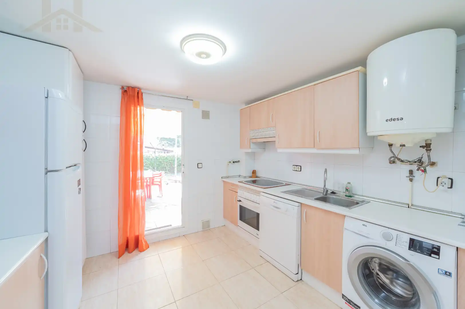 Casa aparellada amb jardí en venda a Cubas de la Sagra, imagen 4