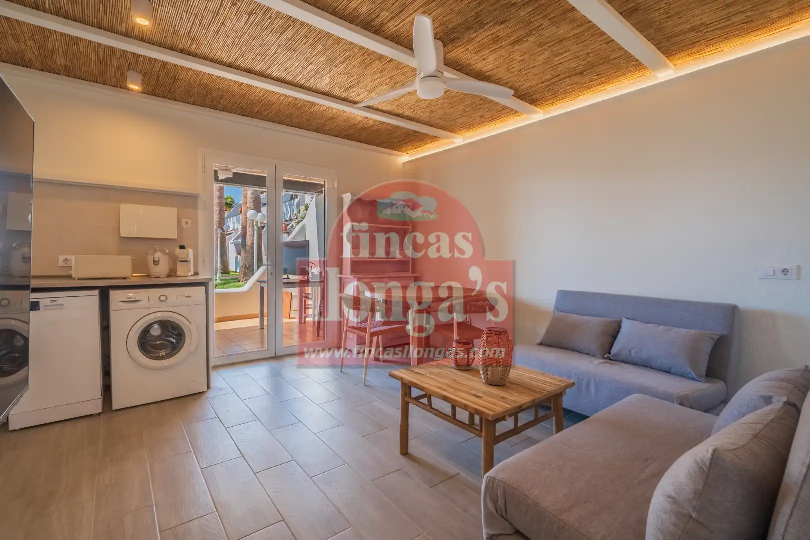 Sala de estar de Casa adosada en venta en Ciutadella de Menorca con Aire acondicionado, Terraza y Amueblado