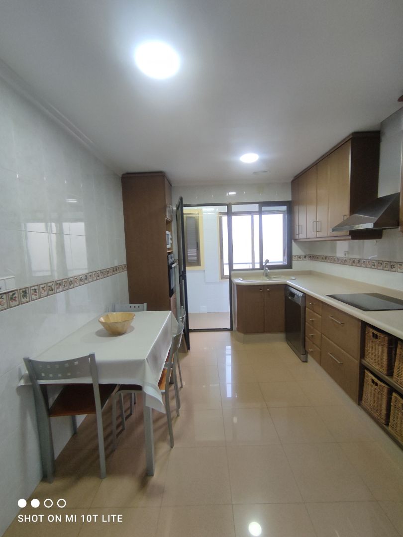 Kitchen of Flat for sale in Elche / Elx  with Air Conditioner, Furnished and Oven